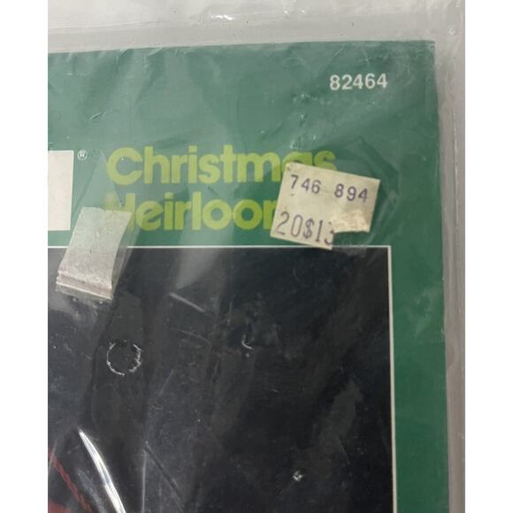 Bucilla Christmas Heirloom Poinsettia Wall Plaque Crewel/Cross Stitch Kit 82464 - Picture 2 of 3